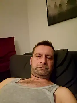 Snapshot of Mjn34 chatting on 01-09-26, 06:16 Mjn34 online show from 01-09-26, 06:16