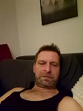 Snapshot of Mjn34 chatting on 01-13-26, 06:29 Mjn34 online show from 01-13-26, 06:29