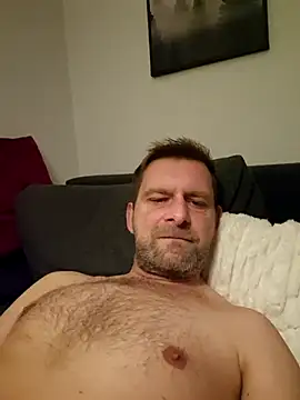 Snapshot of Mjn34 chatting on 01-14-26, 06:19 Mjn34 online show from 01-14-26, 06:19