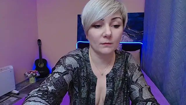 BlondPearl online show from 02-14-26, 06:15