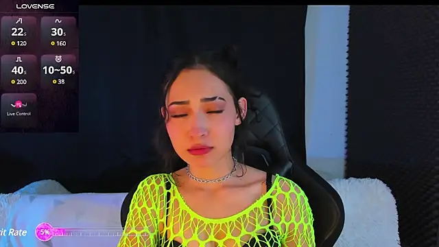 Snapshot of rosario215B chatting on 01-18-25, 11:11 rosario215B online show from 01-18-25, 11:11