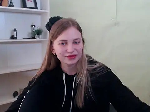 klerkarina online show from 03-18-25, 09:09