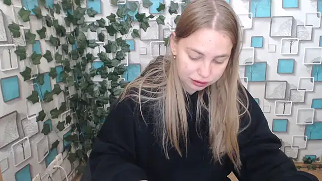 klerkarina online show from 10-03-25, 05:15