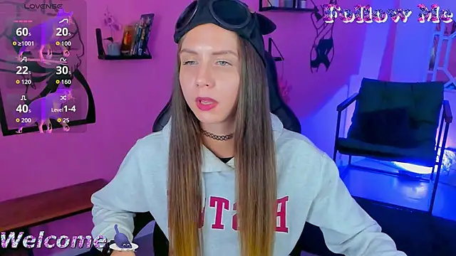 GrayceWild online show from 10-02-25, 11:50