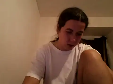 Snapshot of Tamilashaa chatting on 12-20-24, 05:29 Tamilashaa online show from 12-20-24, 05:29