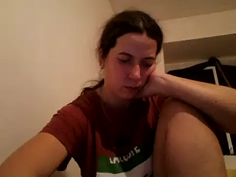 Snapshot of Tamilashaa chatting on 01-15-25, 06:19 Tamilashaa online show from 01-15-25, 06:19