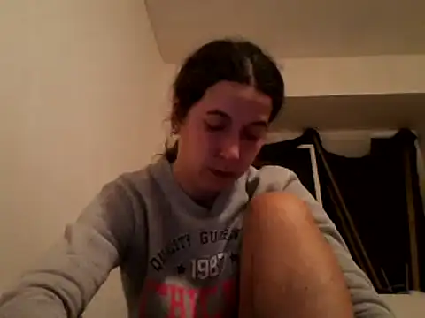 Snapshot of Tamilashaa chatting on 02-15-25, 07:06 Tamilashaa online show from 02-15-25, 07:06