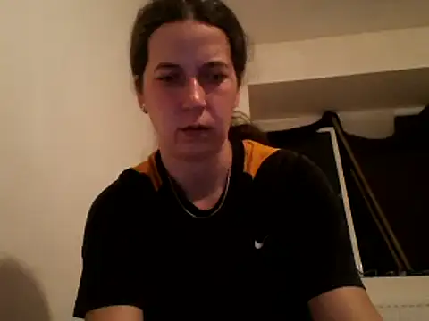 Snapshot of Tamilashaa chatting on 03-09-25, 06:54 Tamilashaa online show from 03-09-25, 06:54