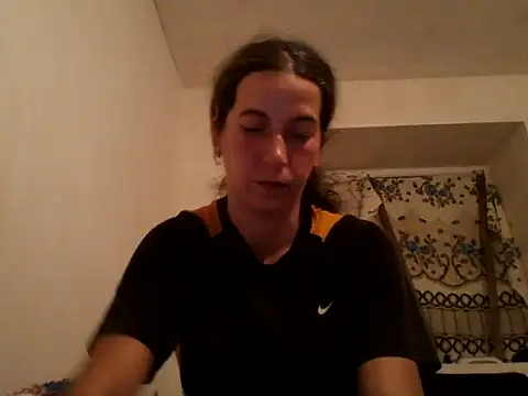 Snapshot of Tamilashaa chatting on 10-19-25, 05:02 Tamilashaa online show from 10-19-25, 05:02