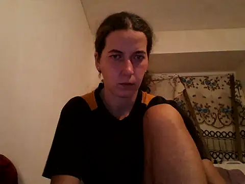 Snapshot of Tamilashaa chatting on 10-31-25, 06:31 Tamilashaa online show from 10-31-25, 06:31