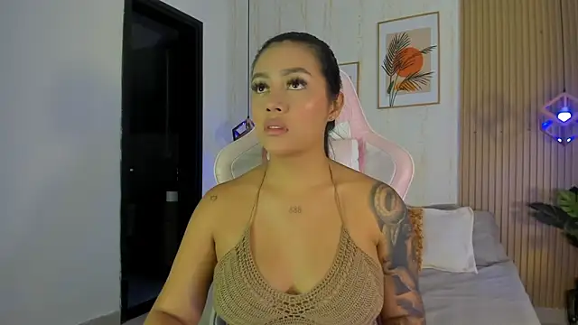 CameronCollins  online show from 01-06-26, 07:39