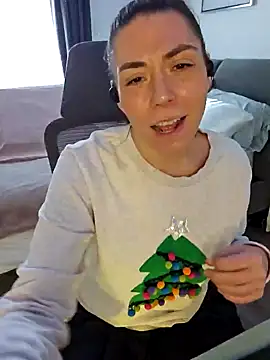 Snapshot of Ellie-L-Elizabeth chatting on 12-20-24, 04:14 Ellie-L-Elizabeth online show from 12-20-24, 04:14