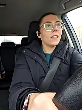 Snapshot of Ellie-L-Elizabeth chatting on 01-18-25, 07:15 Ellie-L-Elizabeth online show from 01-18-25, 07:15