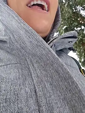 Snapshot of Ellie-L-Elizabeth chatting on 02-06-25, 08:02 Ellie-L-Elizabeth online show from 02-06-25, 08:02