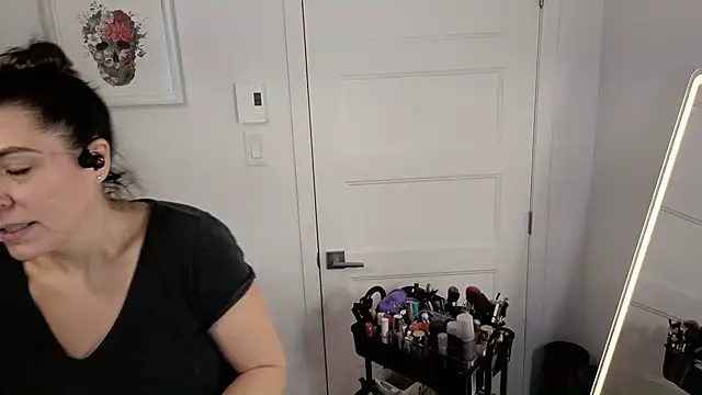 Ellie-L-Elizabeth online show from 12-04-25, 03:10