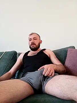 NiiiRvaNaa online show from 02-25-26, 05:50