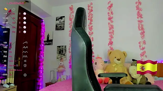 Snapshot of gabrielatafur_ chatting on 09-19-25, 09:26 gabrielatafur  online show from 09-19-25, 09:26