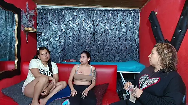 Snapshot of lesbiancuple chatting on 02-12-25, 12:27 lesbiancuple online show from 02-12-25, 12:27