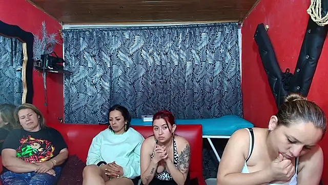 Snapshot of lesbiancuple chatting on 03-22-25, 03:41 lesbiancuple online show from 03-22-25, 03:41