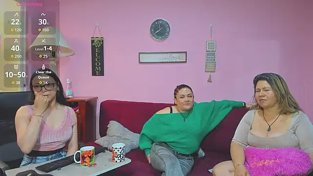 Snapshot of lesbiancuple chatting on 10-11-25, 12:58 lesbiancuple online show from 10-11-25, 12:58