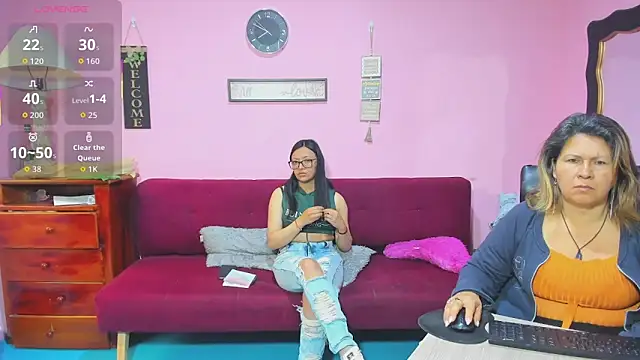 Snapshot of lesbiancuple chatting on 10-20-25, 12:49 lesbiancuple online show from 10-20-25, 12:49