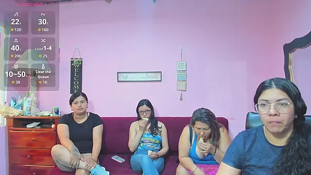 lesbiancuple online show from 11-13-25, 01:21