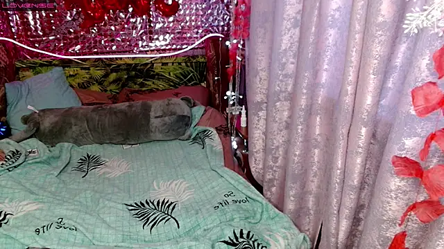 Careys universe online show from 03-06-25, 02:19