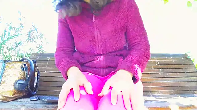 SquirtyMellissaLabia online show from 10-19-25, 07:20