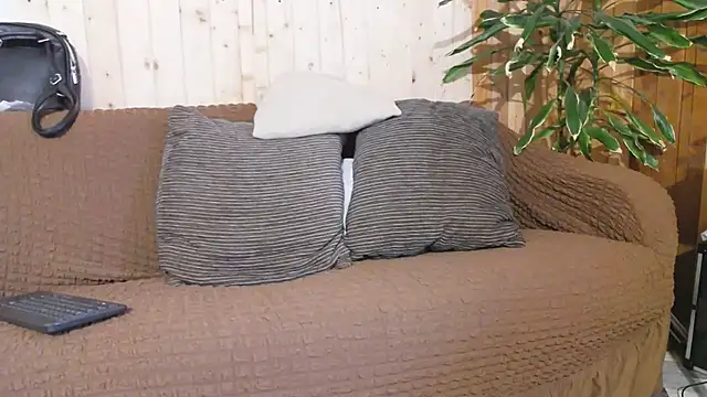 SquirtyMellissaLabia online show from 11-28-25, 07:33