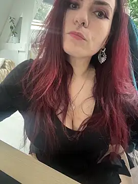 LunaMoongirl online show from 02-10-26, 02:54