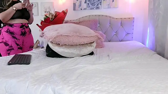 Dulce Morrys online show from 02-14-25, 08:05