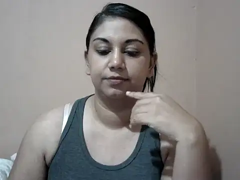 bellachow10 online show from 02-07-26, 07:39