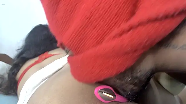 Snapshot of DevilZoone chatting on 10-13-25, 05:07 DevilZoone online show from 10-13-25, 05:07