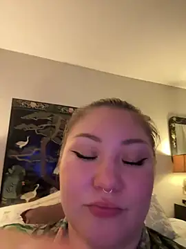 Snapshot of RosieDixx chatting on 03-02-25, 11:42 RosieDixx online show from 03-02-25, 11:42