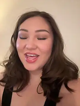 Snapshot of RosieDixx chatting on 10-30-25, 12:56 RosieDixx online show from 10-30-25, 12:56