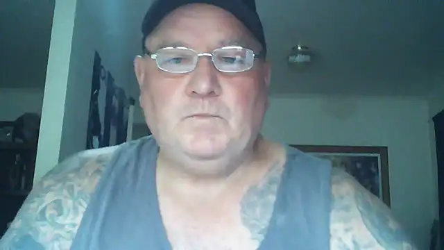 Snapshot of HOTANAL chatting on 01-12-26, 11:21 HOTANAL online show from 01-12-26, 11:21