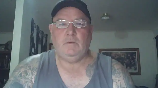 Snapshot of HOTANAL chatting on 01-14-26, 10:47 HOTANAL online show from 01-14-26, 10:47