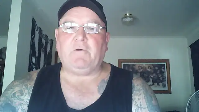 Snapshot of HOTANAL chatting on 01-19-26, 01:09 HOTANAL online show from 01-19-26, 01:09