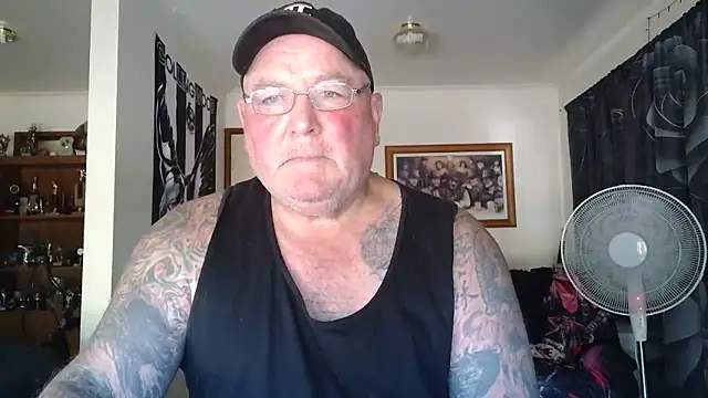 Snapshot of HOTANAL chatting on 02-06-26, 02:16 HOTANAL online show from 02-06-26, 02:16