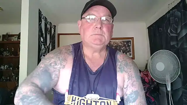 Snapshot of HOTANAL chatting on 03-01-26, 02:57 HOTANAL online show from 03-01-26, 02:57