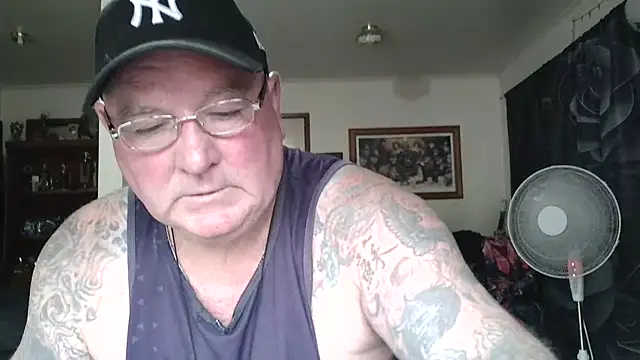 Snapshot of HOTANAL chatting on 03-02-26, 12:24 HOTANAL online show from 03-02-26, 12:24