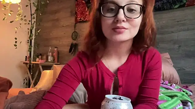 Snapshot of sweetandwet_daddy chatting on 01-10-25, 05:02 sweetandwet daddy online show from 01-10-25, 05:02