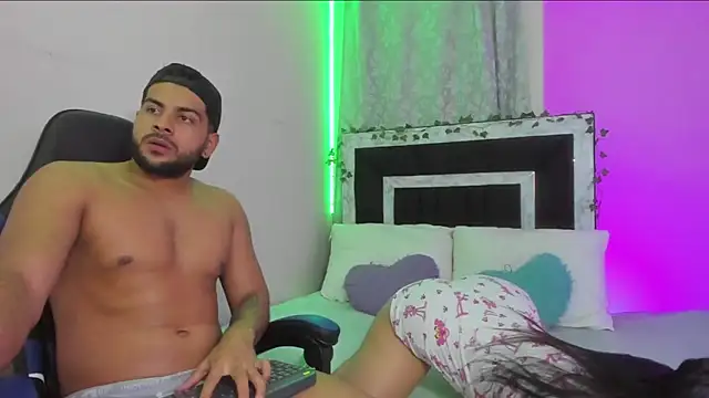 Snapshot of sophie_cute66 chatting on 03-13-25, 06:48 sophie cute66 online show from 03-13-25, 06:48