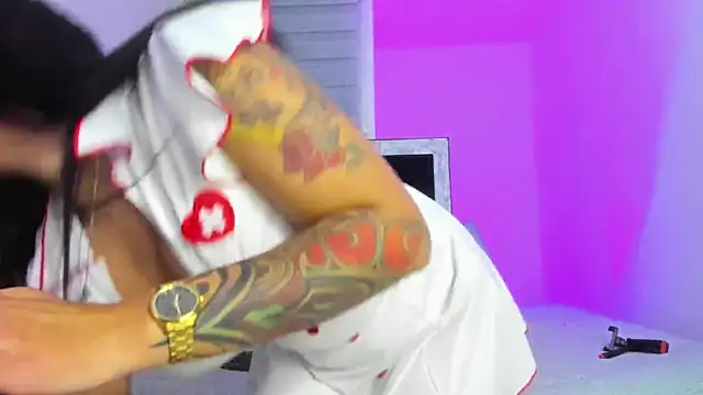 Snapshot of sophie_cute66 chatting on 09-13-25, 05:29 sophie cute66 online show from 09-13-25, 05:29