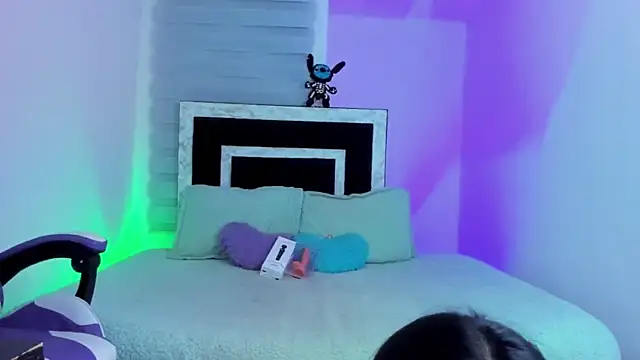 Snapshot of sophie_cute66 chatting on 10-07-25, 06:32 sophie cute66 online show from 10-07-25, 06:32