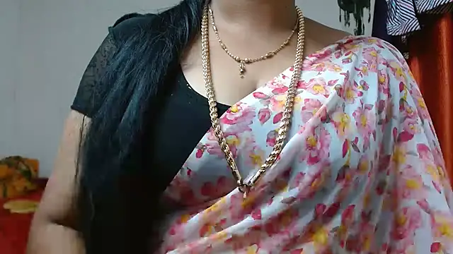 Snapshot of tamilharini chatting on 09-16-25, 05:30 tamilharini online show from 09-16-25, 05:30