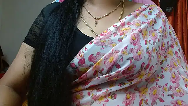 Snapshot of tamilharini chatting on 10-01-25, 05:35 tamilharini online show from 10-01-25, 05:35