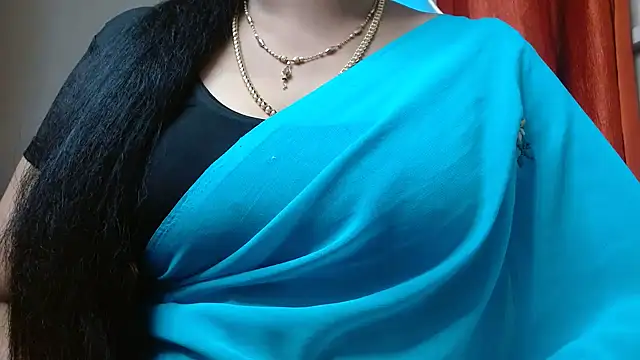Snapshot of tamilharini chatting on 10-06-25, 04:32 tamilharini online show from 10-06-25, 04:32
