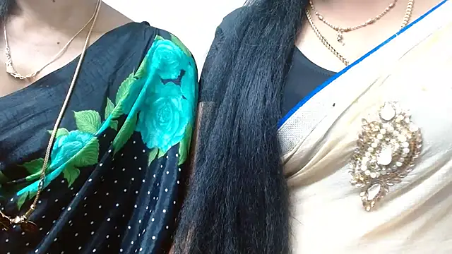 Snapshot of tamilharini chatting on 10-10-25, 05:17 tamilharini online show from 10-10-25, 05:17