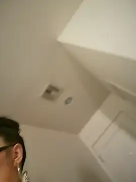 CarmelaAnthony online show from 10-19-25, 09:04